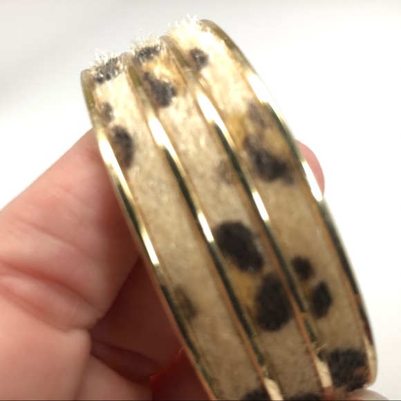 Faux Furry Fuzzy Leopard Print Clamper Bracelet - Picture 11 of 13